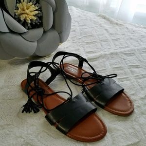 NWOT Black Sandals